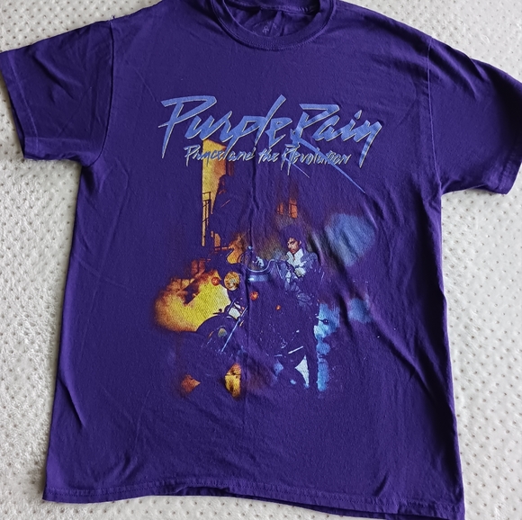 PRINCE AND THE REVOLUTION PURPLE RAIN T-SHIRT SIZE M - Picture 8 of 10